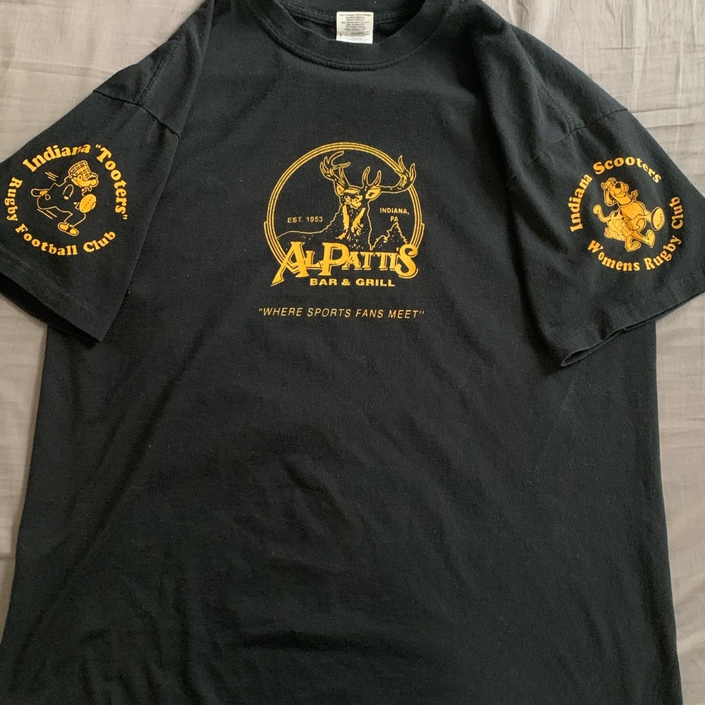 Vintage dive bar t-shirt